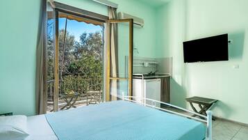 1 bedroom, free WiFi, bed sheets