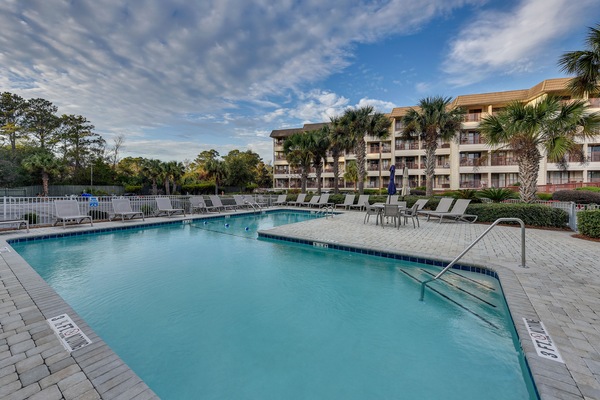 Hilton Head Vacation Rental | 2BR | 2BA | 996 Sq Ft | Step-Free w/ Elevator