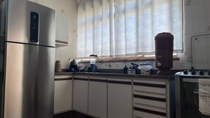 Basic Villa | Private kitchen | Fridge, microwave, blender, cookware/dishes/utensils