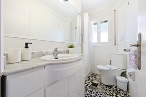 Doccia, asciugacapelli, asciugamani