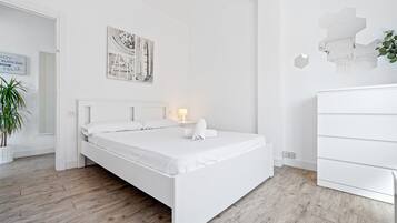 2 quartos, ferros/tábuas de passar roupa, Wi-Fi de cortesia