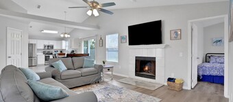 Homey 3/2, near Fleming Island