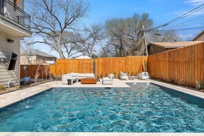 Pool - Heated Salt Water Pool - Vaulted Ceilings - Modern (Dallas)