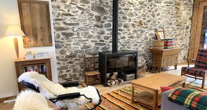 Spacious Authentic Chalet in the 3 Valleys