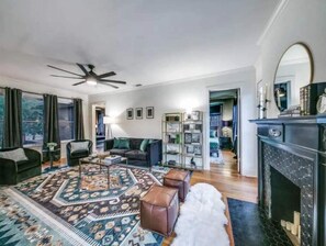 3 室のベッドルーム、WiFi