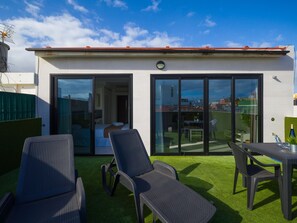 Outdoor dining - Benartemi Terrace By CanariasGetaway (Las Palmas de Gran Canaria)