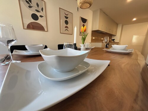 traumhafte Wohnung direkt im Stadtkern Oettingens by Elation Homes