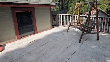 Big bear | Terrace/patio