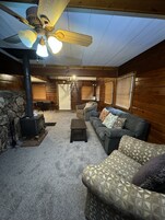 Televisión LED 32 pulgadas con canales de televisión digitales