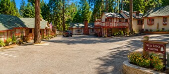 Crest Lodge Historic Mountain Inn