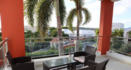 Captivating 2-bed Apartment in Maho