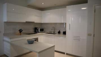 Apartment | Private kitchen | Fridge, microwave, oven, stovetop