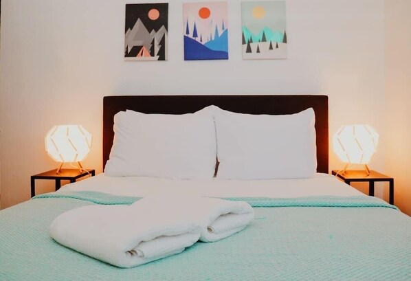 3 bedrooms, iron/ironing board, WiFi
