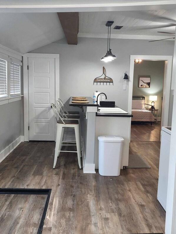 2 bedrooms, iron/ironing board, travel crib, free WiFi