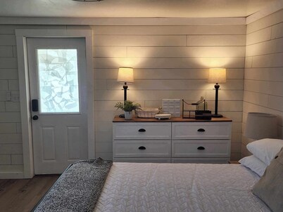 Pickwick Lake Bungalow near Papermill and Shiloh with 7th NT Free!

