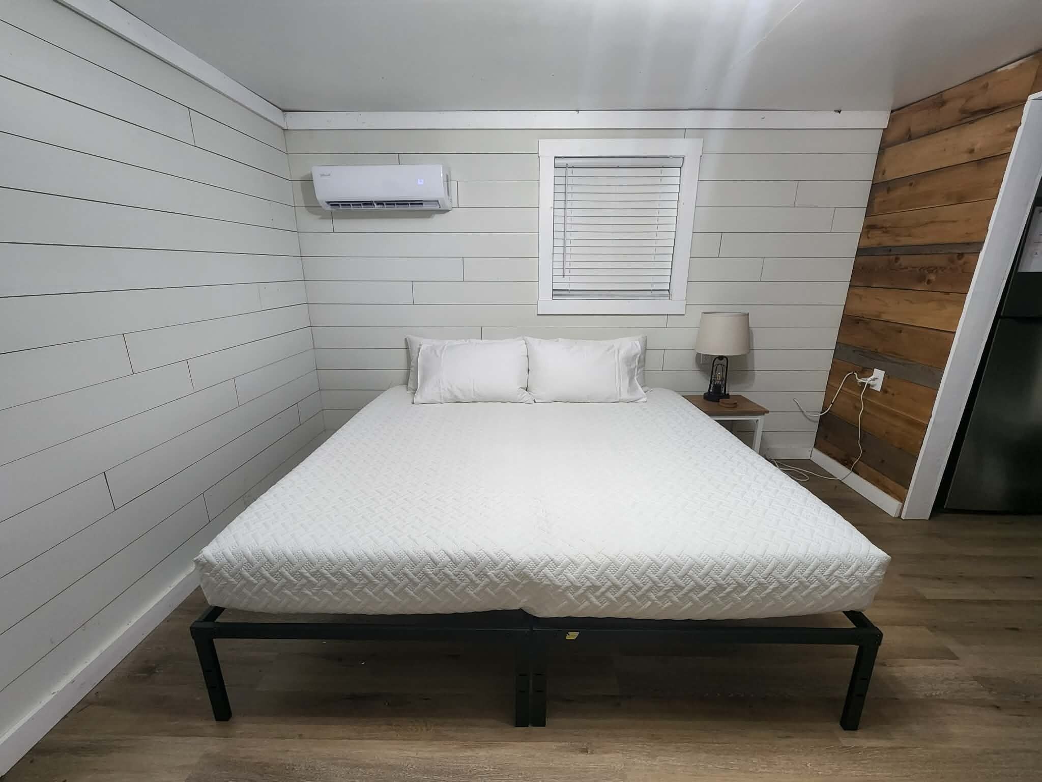 1 bedroom, travel crib, WiFi (free), bed sheets