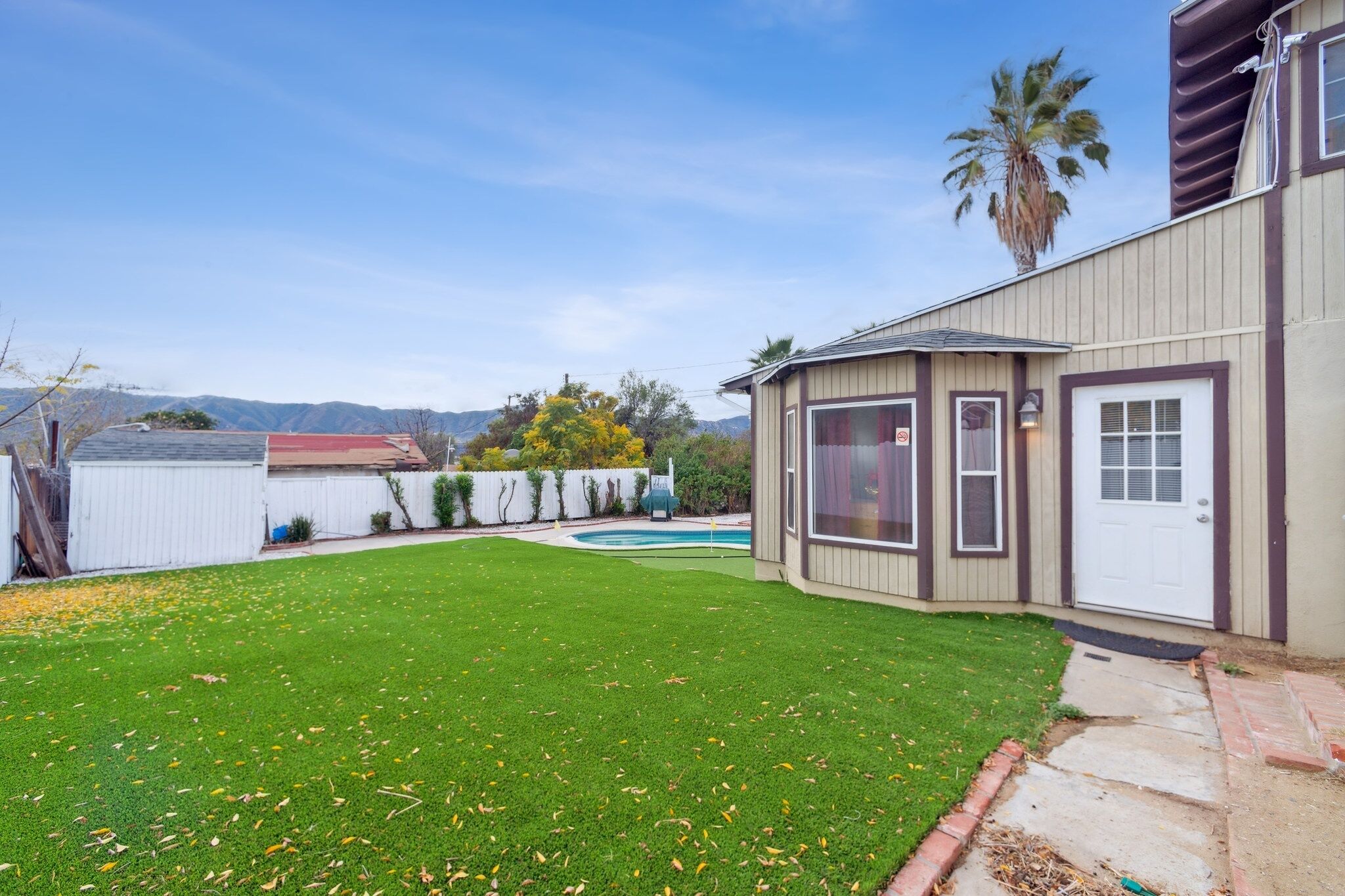 House, 3 Bedrooms | Property grounds