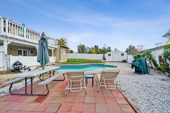 Paradise On Earth 3 Bedroom Residence by RedAwning