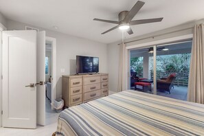 2 bedrooms, iron/ironing board, Internet, bed sheets