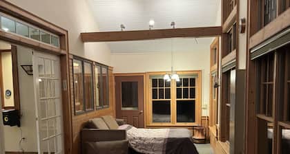 Fabulous Mountain Top Retreat - 10 minutes from mount snow!