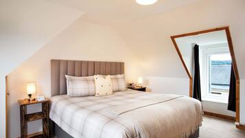 3 chambres, fer et planche à repasser, Wi-Fi gratuit, draps fournis