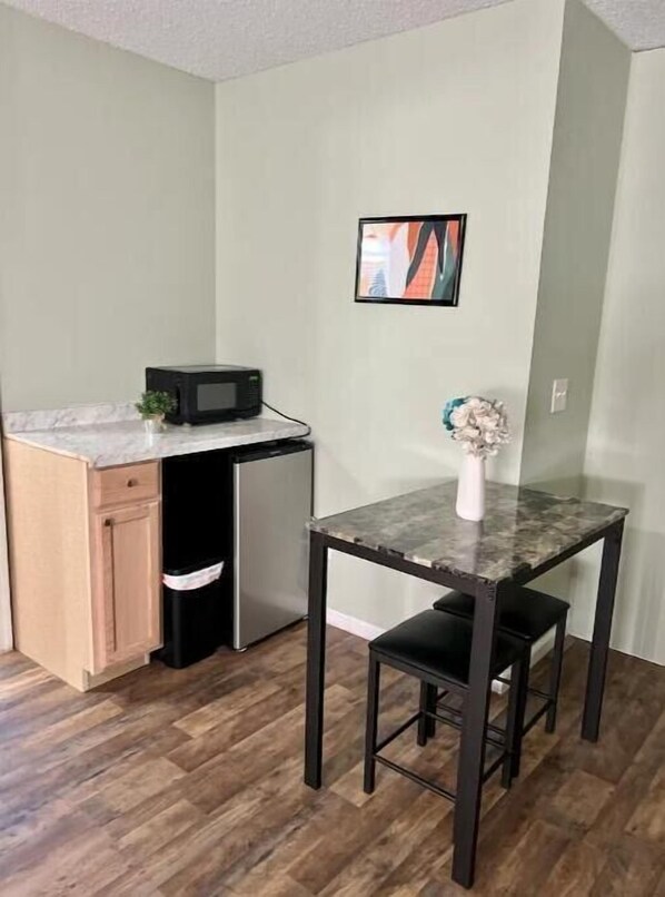 Interior - Nice studio next to FT Stewart (Hinesville)