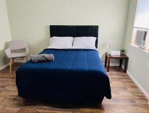 1 室のベッドルーム、WiFi