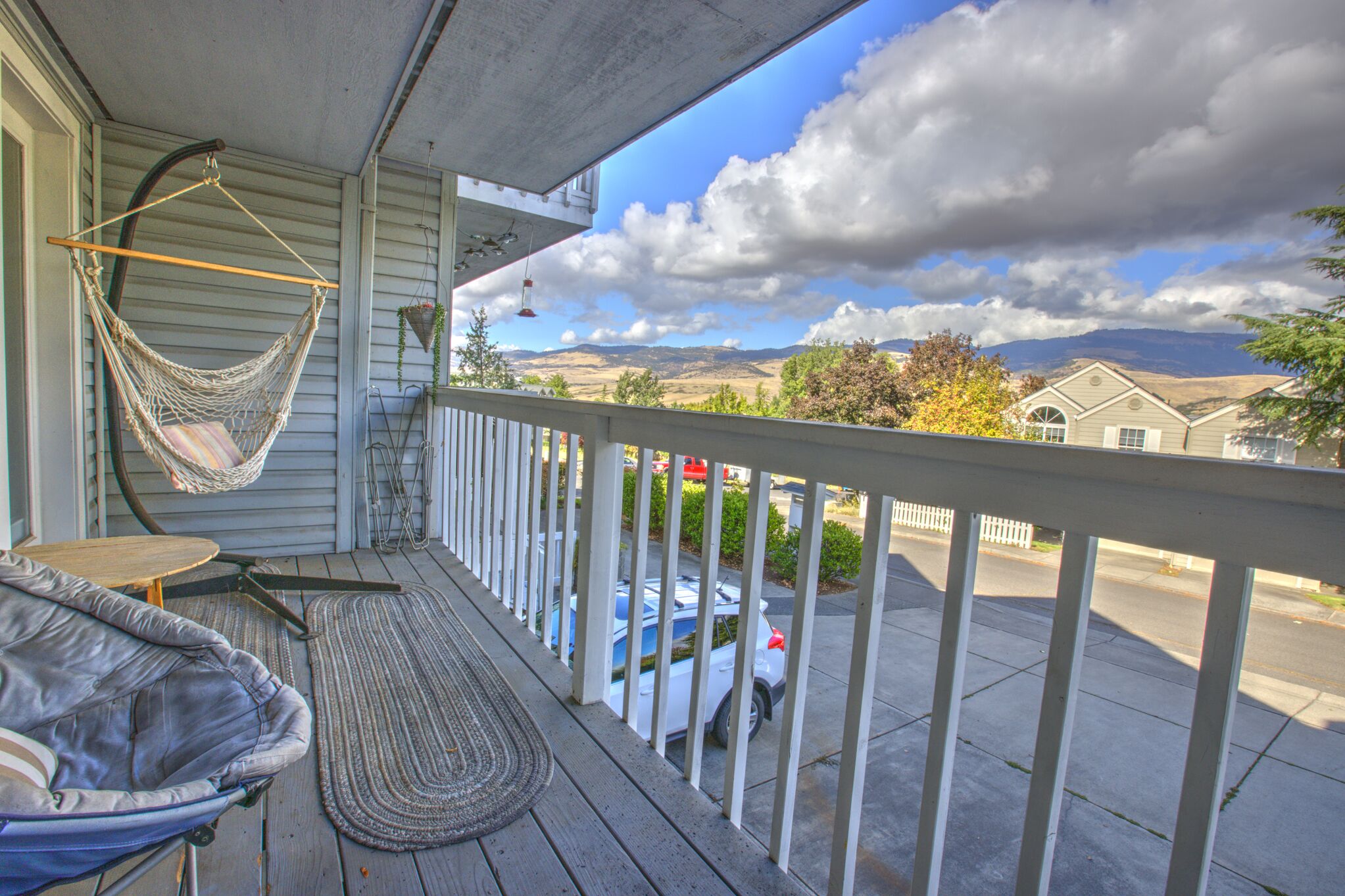 Just a half-mile from Ashland's charming downtown! 