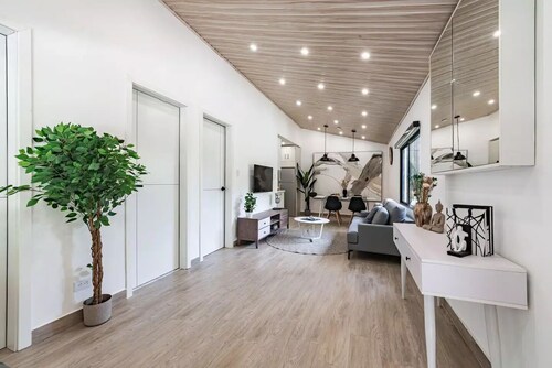 Modern Villa in Tropical Community By Tamarindo