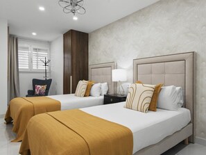 2 soverom, strykejern/-brett, internettilgang og sengetøy