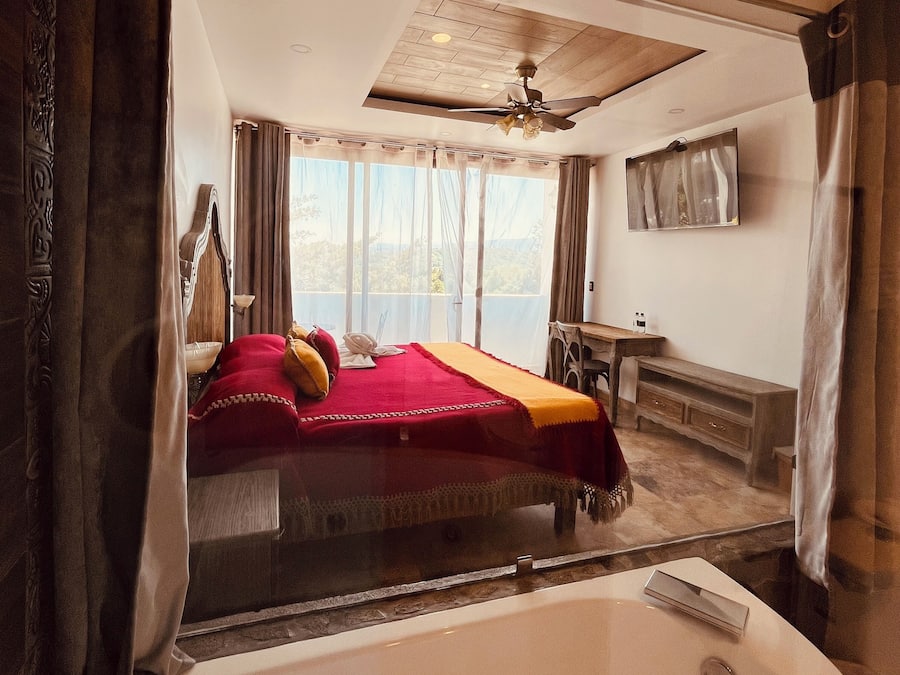 Superior-sviitti, vuoristonÀköala | 1 makuuhuone, työpöytÀ, silitysrauta/-lauta, lisÀvuoteet