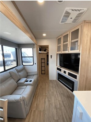 Téléviseur connecté, chaîne audio