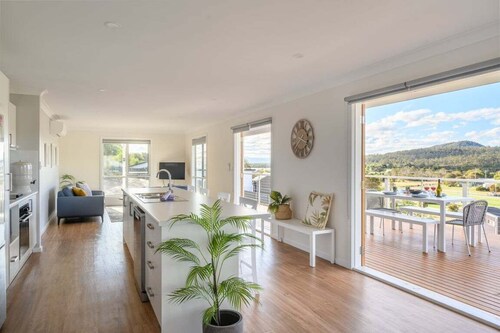 Ambience - Freycinet Holiday Houses