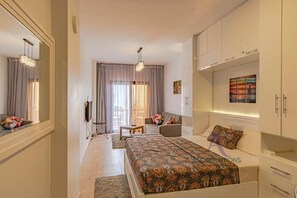 1 bedroom, iron/ironing board, WiFi, bed sheets - Studio Apartment with Sea View (Al Ahyaa near Alwaleed Ben Talaal palace)