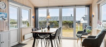 Lovely home in Thisted with kitchen