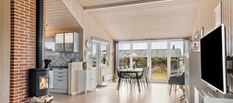 Lovely home in Thisted with kitchen