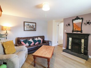 Cottage | Living area