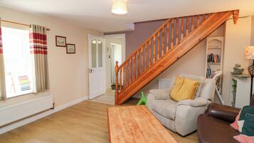 Cottage | Living area