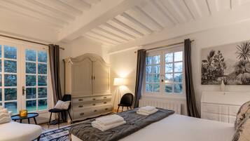 4 chambres, fer et planche Ă repasser, lit parapluie, Wi-Fi