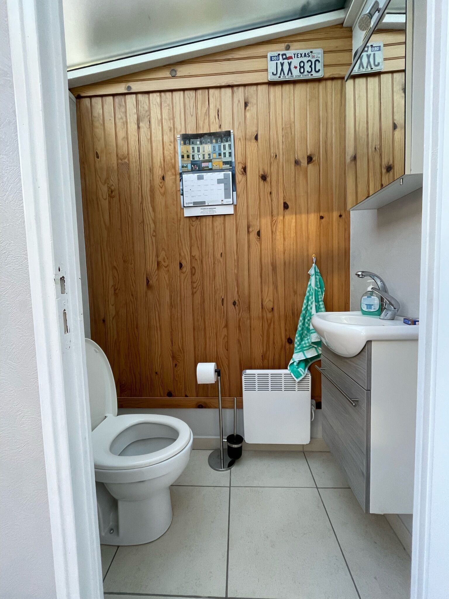 淋浴设施、毛巾