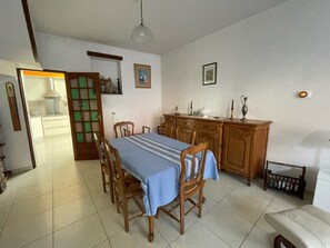 Dining - Charming City Home Near Downtown with Garage (Amiens)