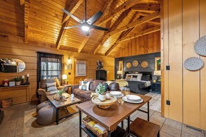 1 Schlafzimmer, Bügeleisen/Bügelbrett, Reisekinderbett, WLAN