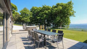 Cottage | Outdoor dining