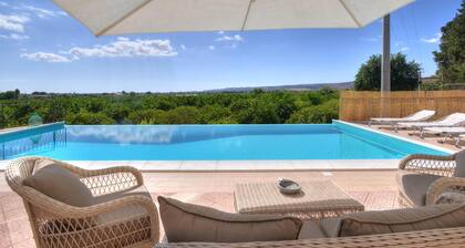Lovely home in Fontane Bianche