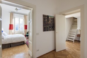 2 dormitorios, tabla de planchar con plancha, wifi y ropa de cama