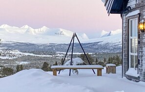 Property grounds - Awesome home in Kvam with sauna (Kvam)