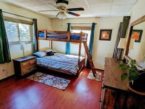 1 soveværelse, skrivebord, strygejern/strygebræt, gratis Wi-Fi