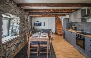 Fridge, oven, stovetop, dishwasher - 2 bedroom nice home in Veprinac (Veprinac)