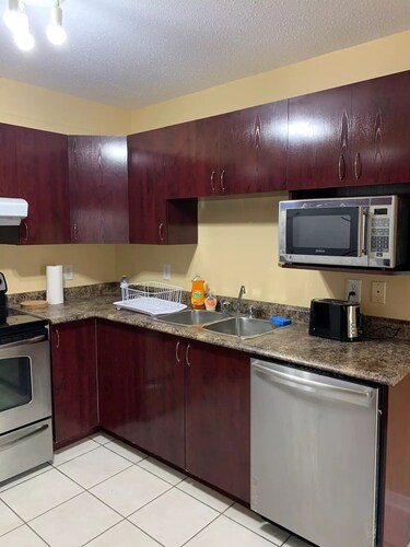 Abanico Apartment by Gatineau Park - long stays

