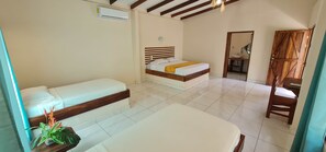 Nhà gỗ Tiêu chuẩn | 1 phòng ngủ, bộ đồ giường cao cấp, bàn